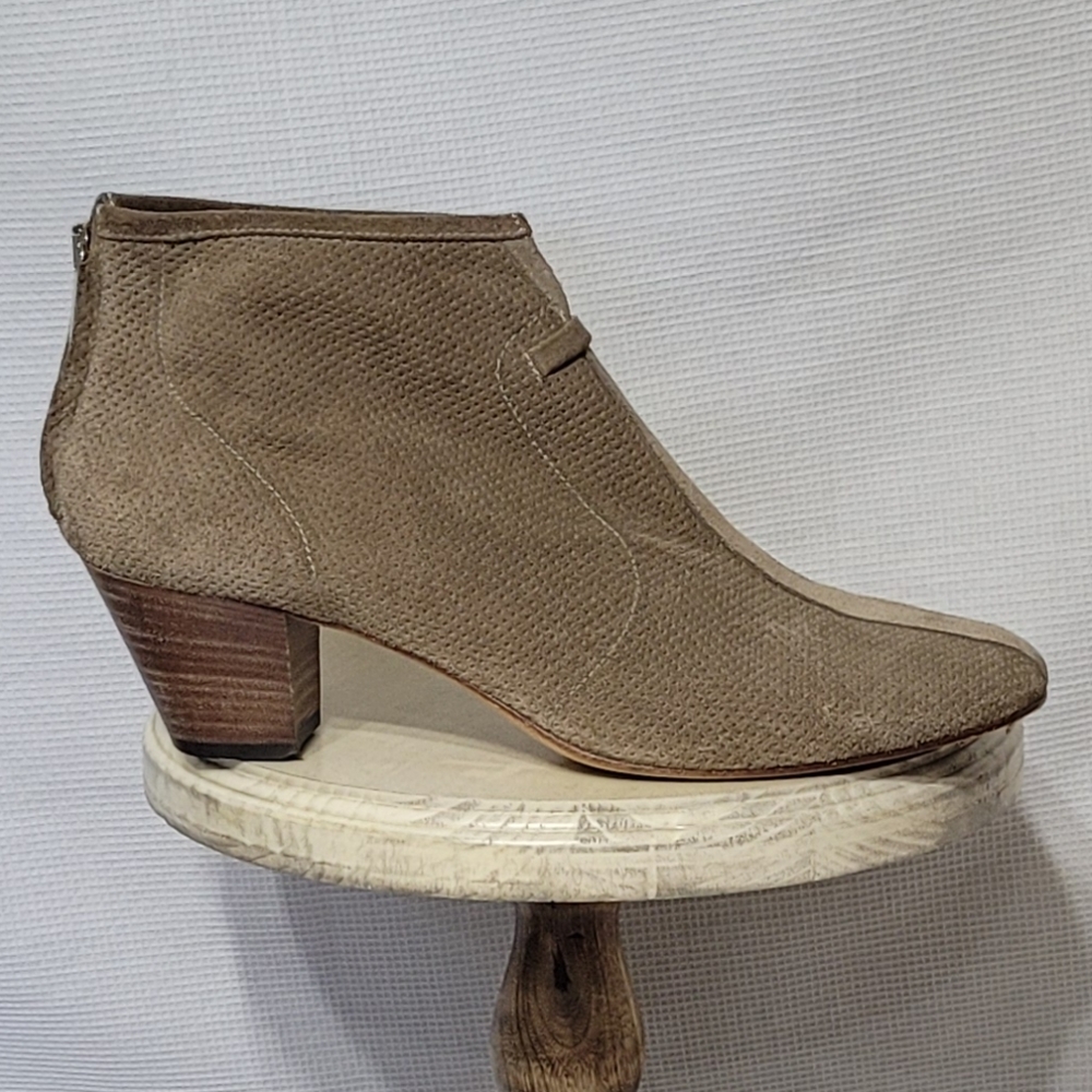 AQUATALIA Farin Tan Suede Ankle Bootie Back Zip Leather Shoes Women's Size 12